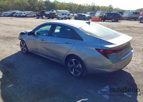 2023 Hyundai Elantra Sel z USA, uszkodzony, nr VIN 5NPLS4AG6PH107707